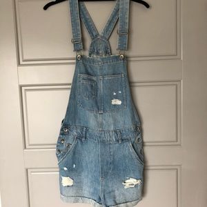 Short overalls